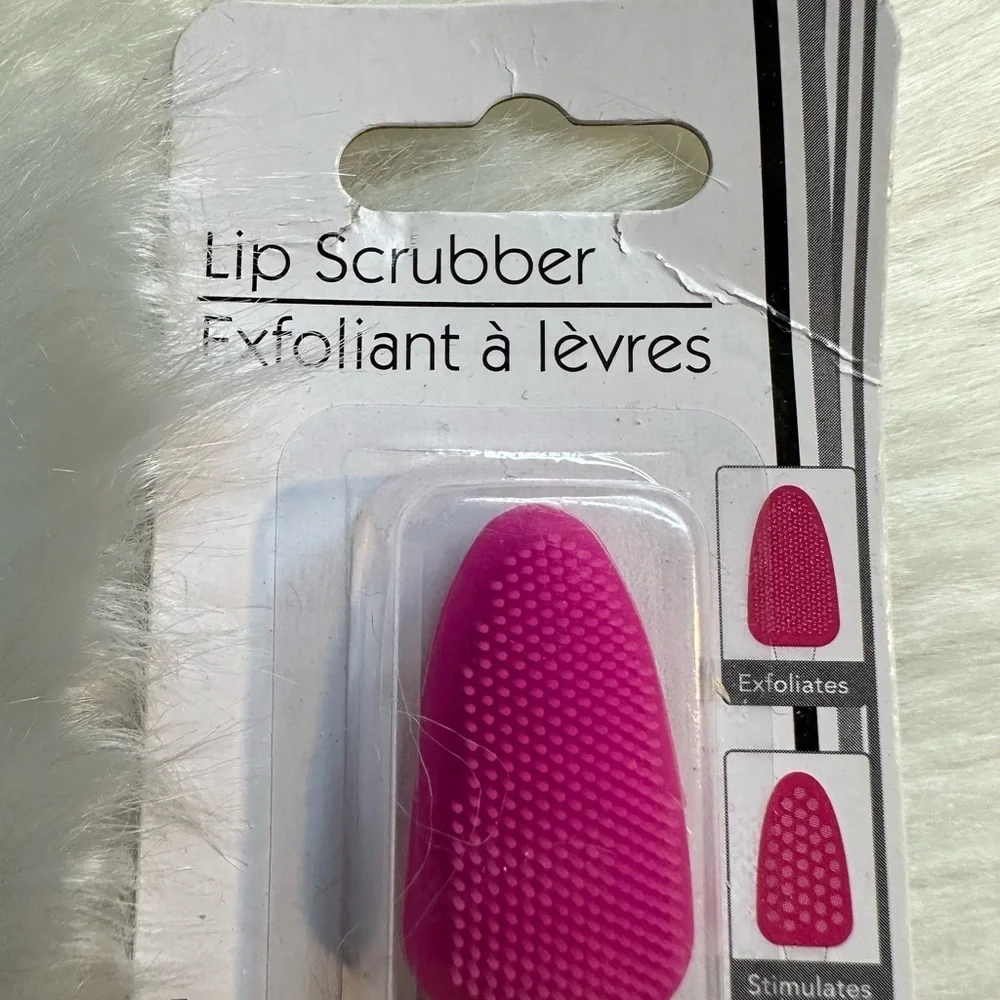 🩷5/$10 Sassy+Chic Lip Scrubber with Pink Head